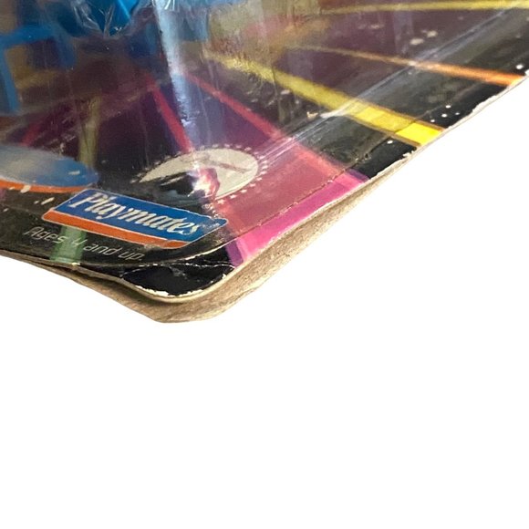 Playmates Star Trek The Next Generation Guinan Action Figure Collectible - Picture 8 of 9